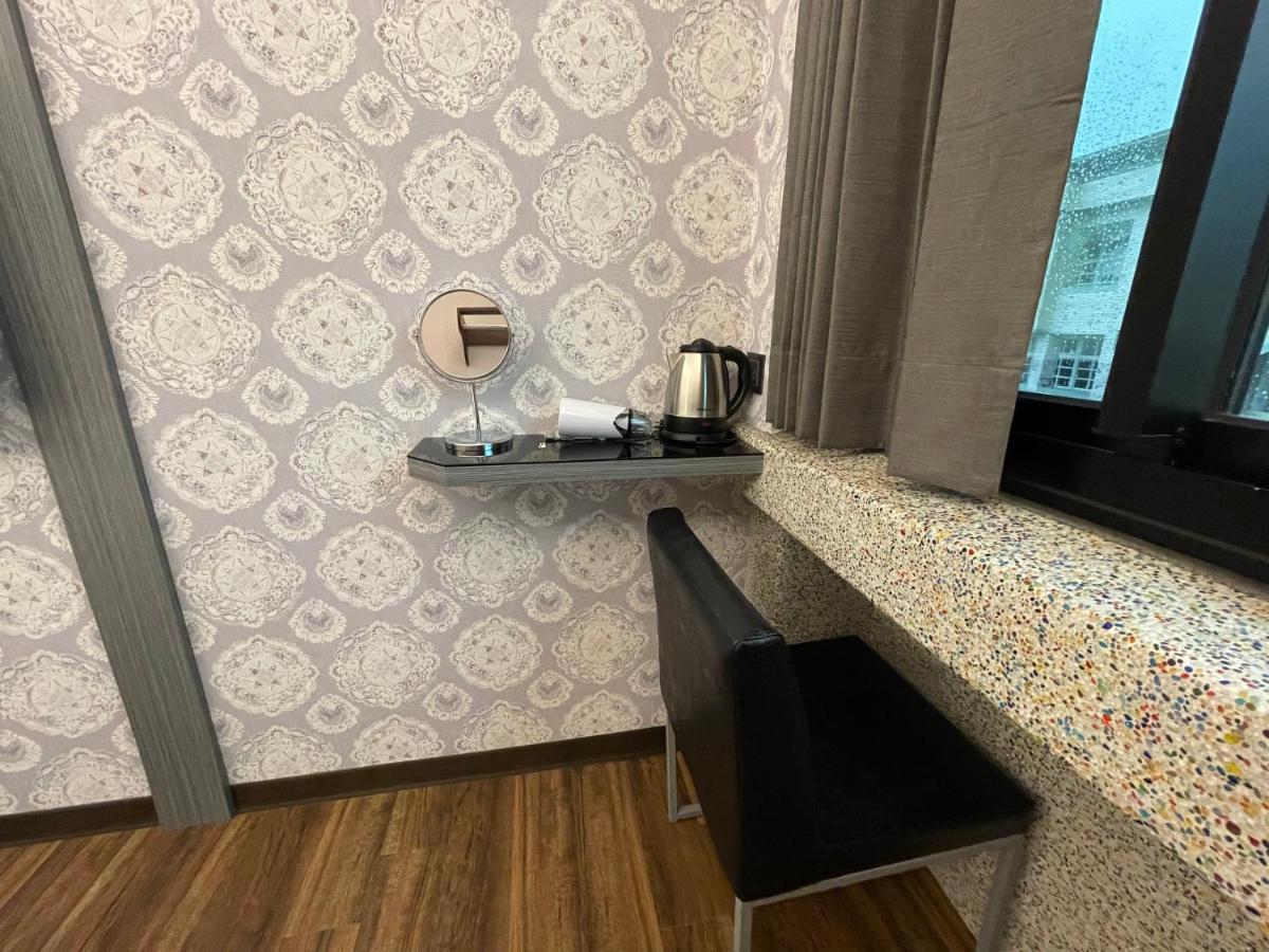 Weifeng Boutique Business Hotel - Zhanqian Branch Pingtung エクステリア 写真
