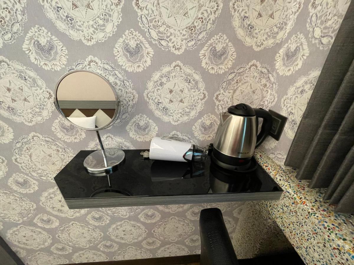 Weifeng Boutique Business Hotel - Zhanqian Branch Pingtung エクステリア 写真