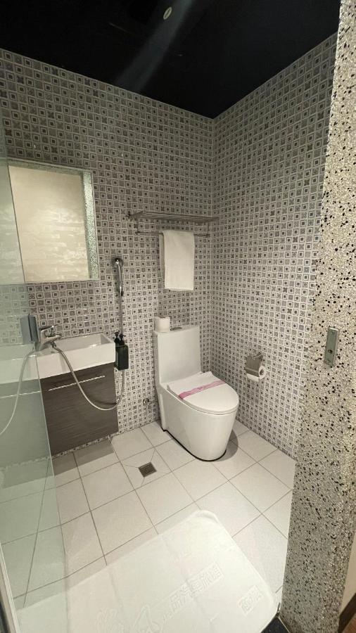 Weifeng Boutique Business Hotel - Zhanqian Branch Pingtung エクステリア 写真