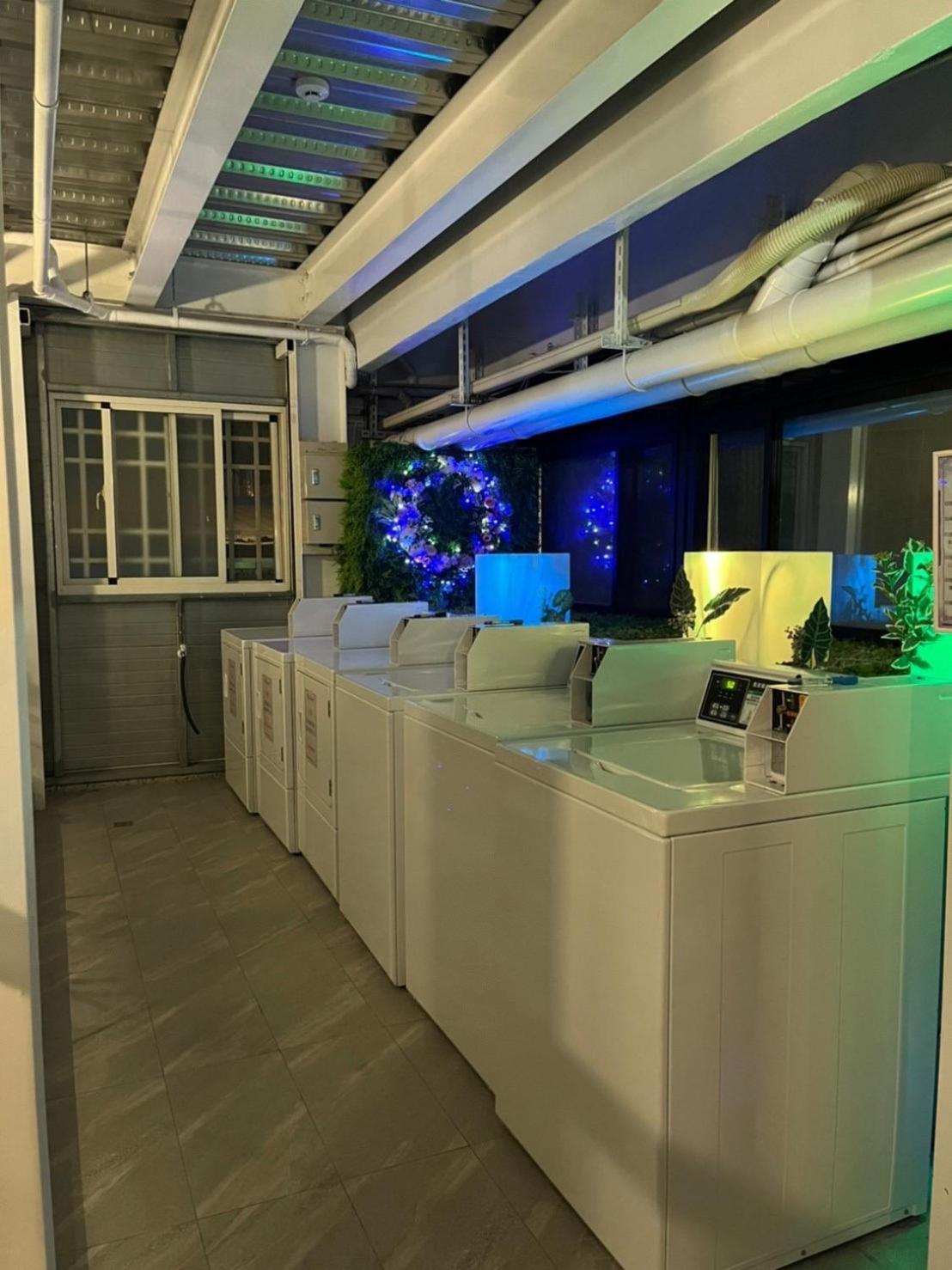 Weifeng Boutique Business Hotel - Zhanqian Branch Pingtung エクステリア 写真