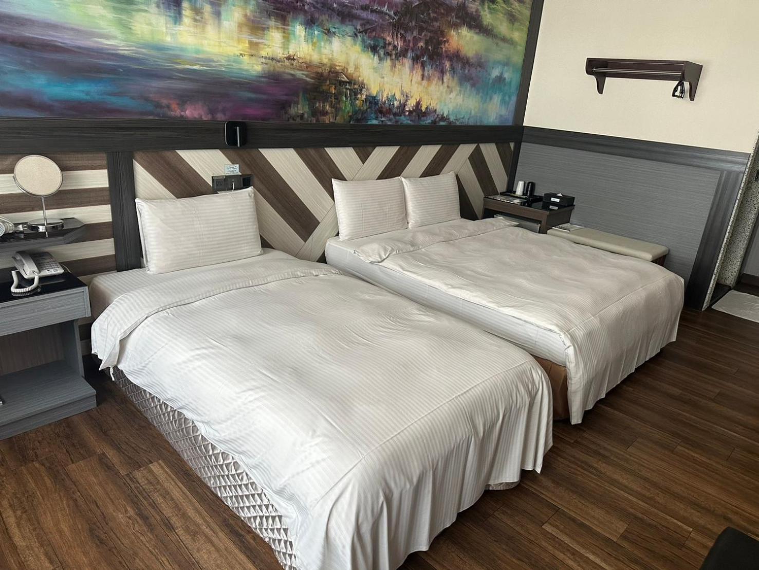 Weifeng Boutique Business Hotel - Zhanqian Branch Pingtung エクステリア 写真